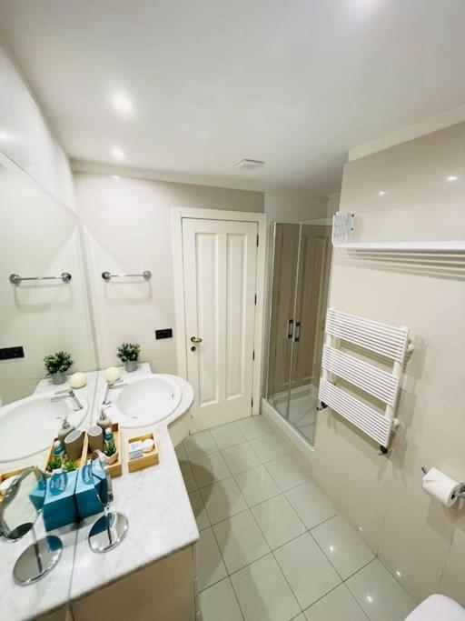 Re Gallo Luxury Apartment Plebiscito In Via Chiaia Napels Buitenkant foto